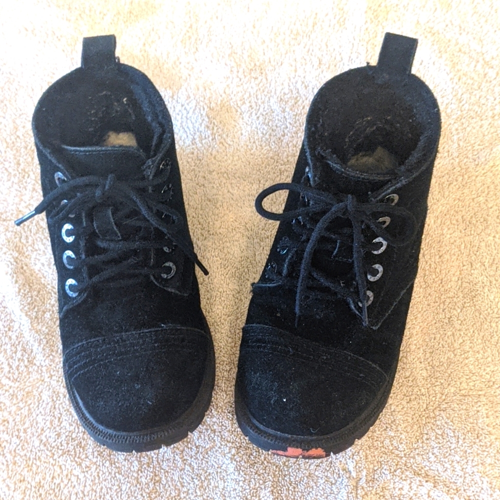 Bearpaw boots